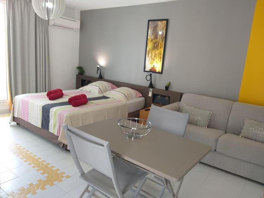 Manganao - Studio De Charme & Acces Plage Saint-Francois  Exterior photo